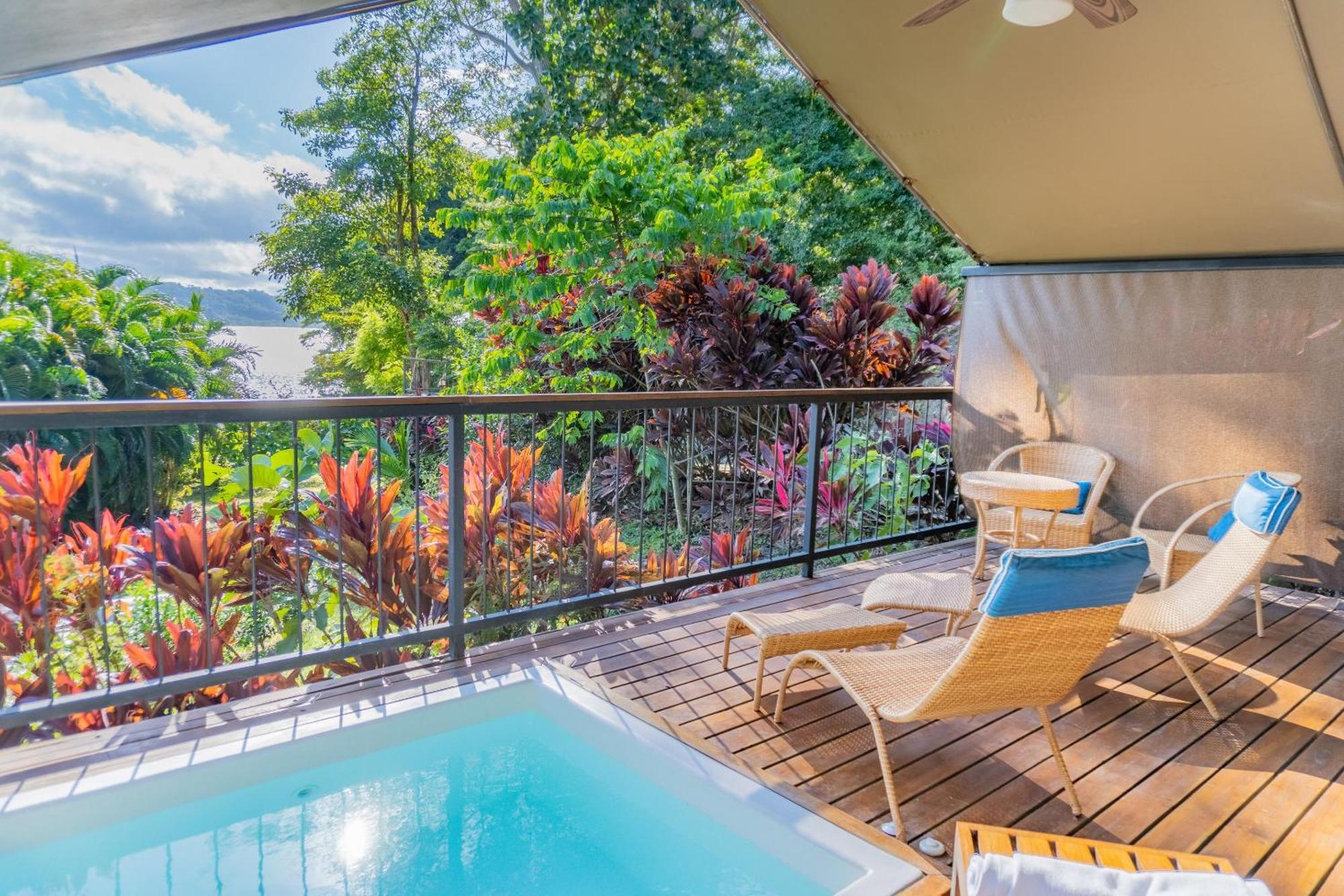 Isla Chiquita Glamping Hotel ปาเกรา ภายนอก รูปภาพ