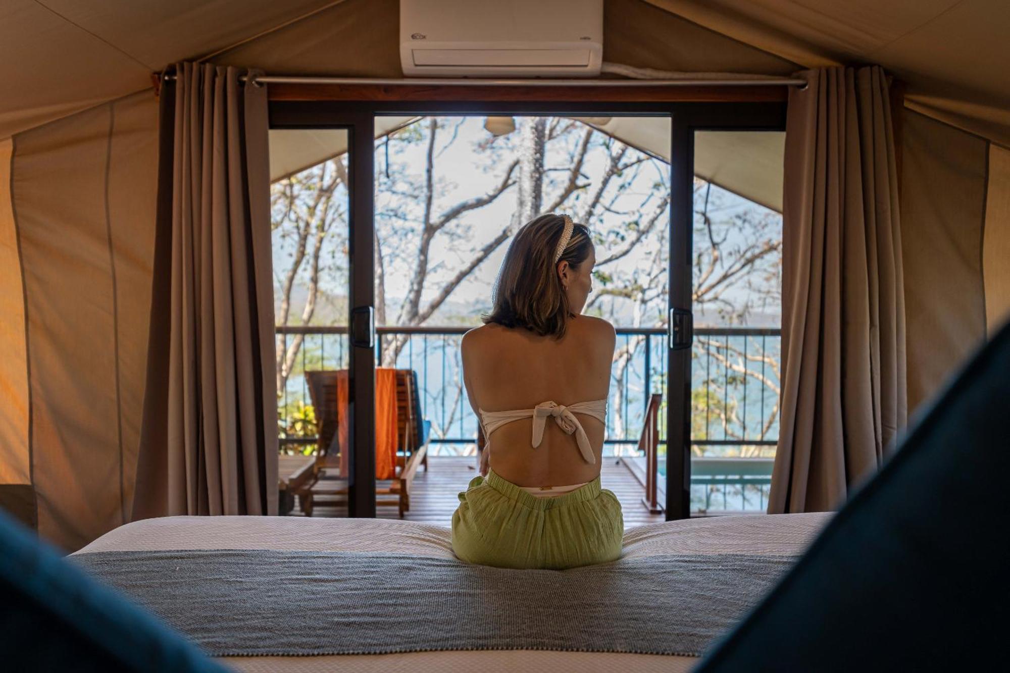 Isla Chiquita Glamping Hotel ปาเกรา ภายนอก รูปภาพ