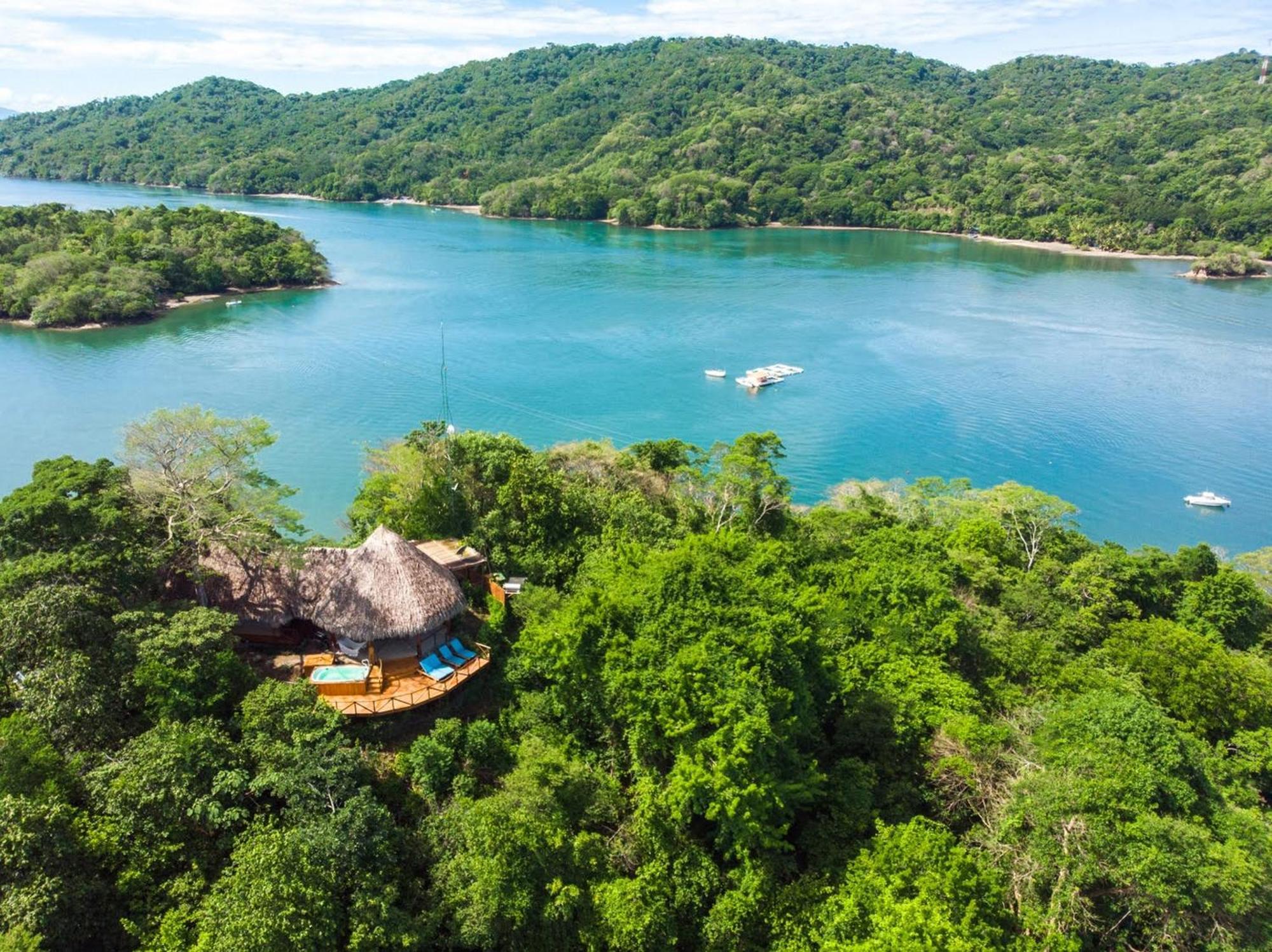 Isla Chiquita Glamping Hotel ปาเกรา ภายนอก รูปภาพ