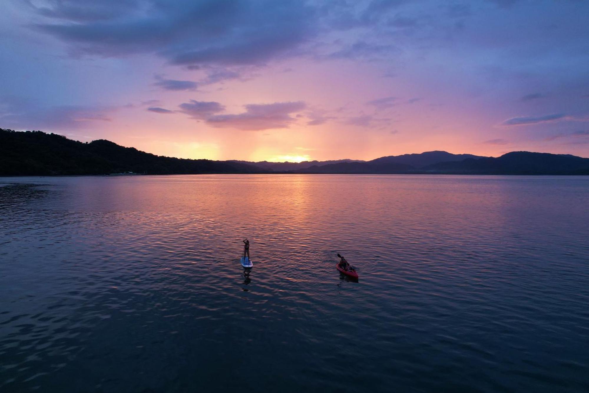 Isla Chiquita Glamping Hotel ปาเกรา ภายนอก รูปภาพ
